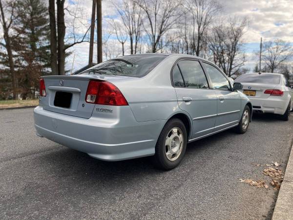 2005 Honda Civic Hybrid - cars & trucks - by owner - vehicle... for sale in Pearl River, NY – photo 4