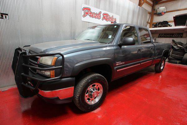 2006 Chevrolet Chevy Silverado 2500 LS Crew Cab 4WD - GET APPROVED!! for sale in Evans, CO – photo 2