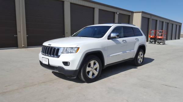 2013 Jeep Grand Cherokee Limited 4WD - cars & trucks - by dealer -... for sale in URBANDALE, IA – photo 2