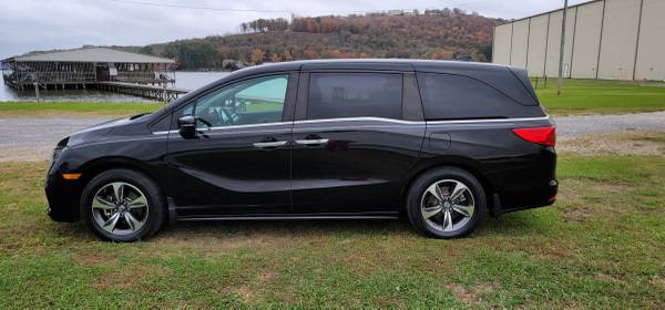 2018 Honda Odyssey Touring - cars & trucks - by owner - vehicle... for sale in Guntersville, AL – photo 2