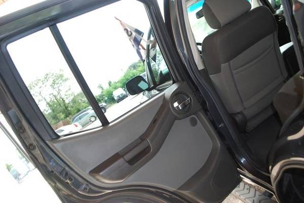 2008 Nissan Xterra 4x4 4WD SE Sport Utility 4D SUV - cars & trucks -... for sale in Glen Burnie, MD – photo 18
