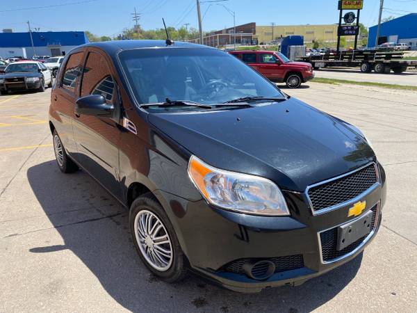 2009 Chevrolet Aveo5 LS - - by dealer - vehicle for sale in Omaha, NE – photo 2