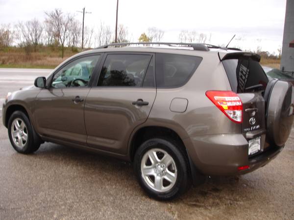 2010 TOYOTA RAV4 4X4 SUV! 2 OWNERS! NEW BRAKES! for sale in Germantown, WI – photo 6