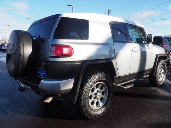 2011 Toyota FJ Cruiser - - by dealer - vehicle for sale in Bend, OR – photo 4