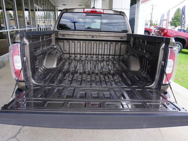 2016 GMC Canyon SLE 2WD 128WB pickup Bronze Alloy Metallic for sale in Baton Rouge , LA – photo 13