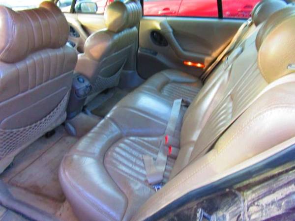 1997 Pontiac Bonneville 4dr Sdn SE - cars & trucks - by dealer -... for sale in Lino Lakes, MN – photo 9