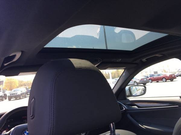 2020 BMW 5 Series 530i xDrive sedan Bluestone Metallic - cars & for sale in Springfield, IL – photo 8
