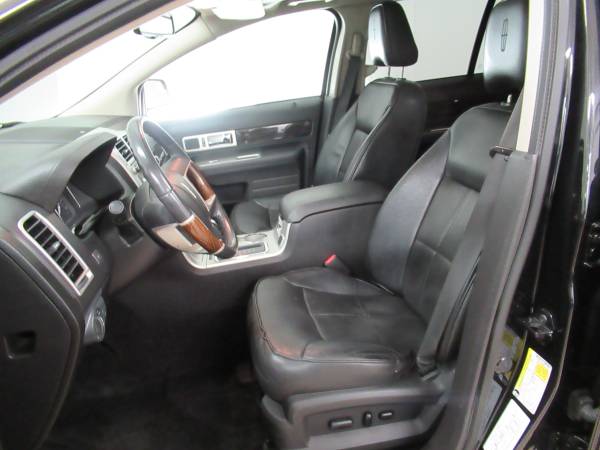 2010 Lincoln MKX AWD - cars & trucks - by dealer - vehicle... for sale in Hudsonville, MI – photo 7