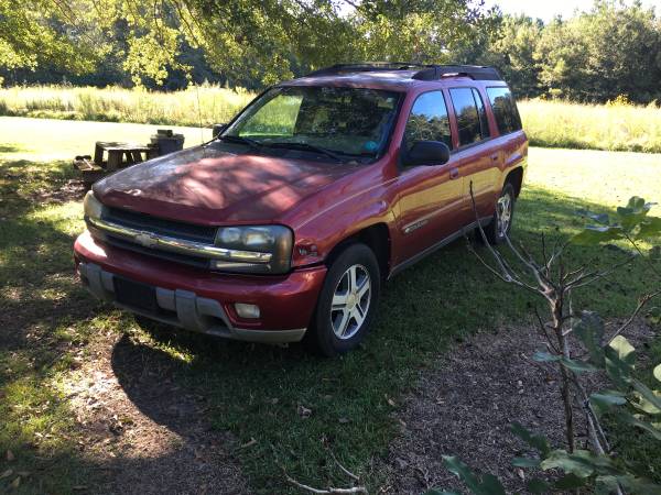 2004 Chevy Trailblazer with 104,000 miles - cars & trucks - by owner... for sale in Puckett, MS – photo 2
