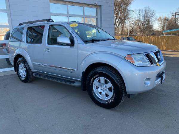 2011 Nissan Pathfinder LE 4WD Silver Ed 126K Backup Camera Leather for sale in Englewood, CO – photo 2