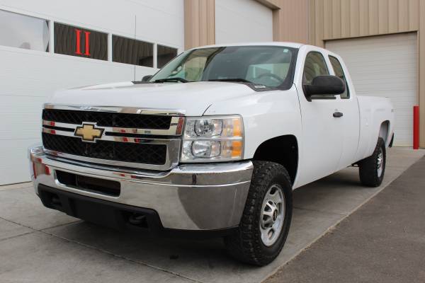 2011 Chevrolet Silverado 2500HD Extend Cab Long Bed 4x4! Only 90k! for sale in Fitchburg, WI – photo 2