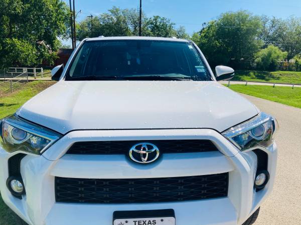 2018 Toyota 4Runner SR5/3RD ROW/42KMILES/One Owner/Clear Title for sale in Universal City, TX – photo 2