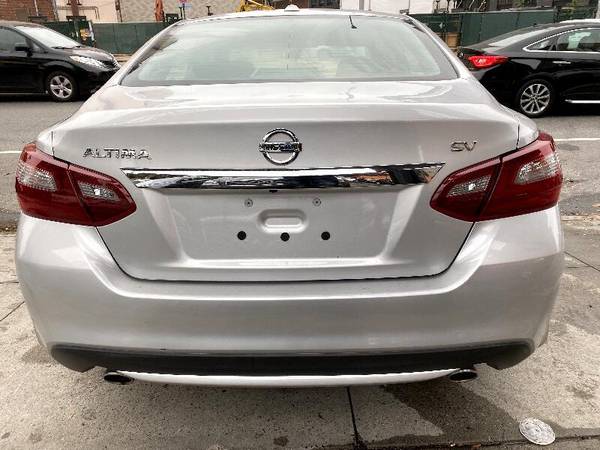 2018 Nissan Altima 2.5 SV - EVERYONES APPROVED! - cars & trucks - by... for sale in Brooklyn, NY – photo 8