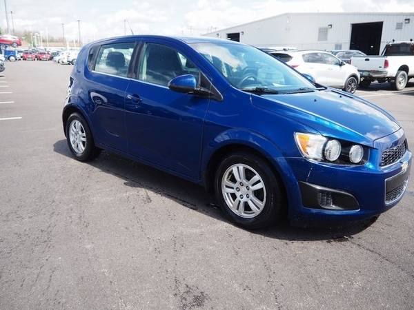 2013 Chevrolet Sonic LT - - by dealer - vehicle for sale in Youngstown, OH – photo 4