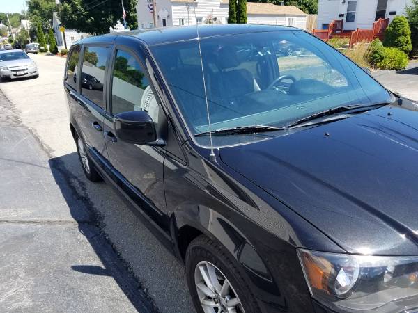 2014 DODGE GRAND CARAVAN R/T - cars & trucks - by owner - vehicle... for sale in Worcester, MA – photo 3