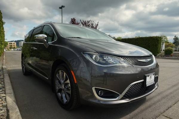 2018 Chrysler Pacifica Limited - - by dealer - vehicle for sale in Fife, WA – photo 2