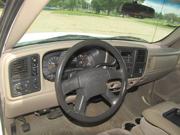 PRICE DROP! 2003 Chevrolet Silverado 1500 LS Ext. Cab 4x4 RUNS GREAT! for sale in Madison, WI – photo 9