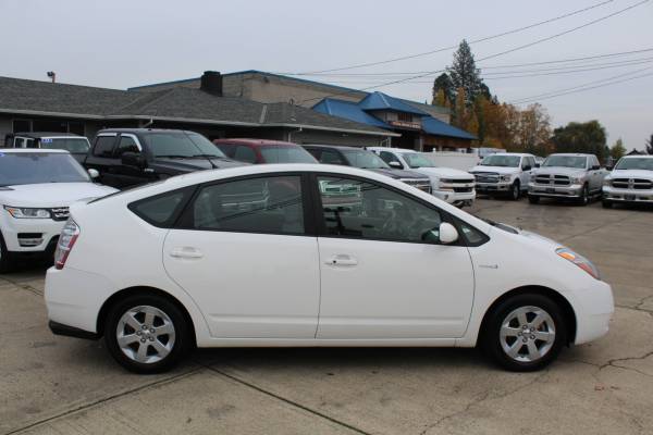 2007 Toyota PRIUS Coupe - cars & trucks - by dealer - vehicle... for sale in Hillsboro, OR – photo 6