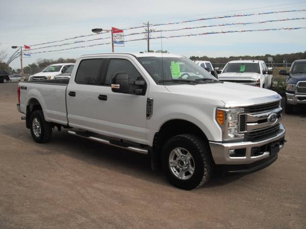 2017 ford f250 f-250 crew cab long box 4x4 gas 6.2 V8 XLT 4wd for sale in Forest Lake, MN – photo 3