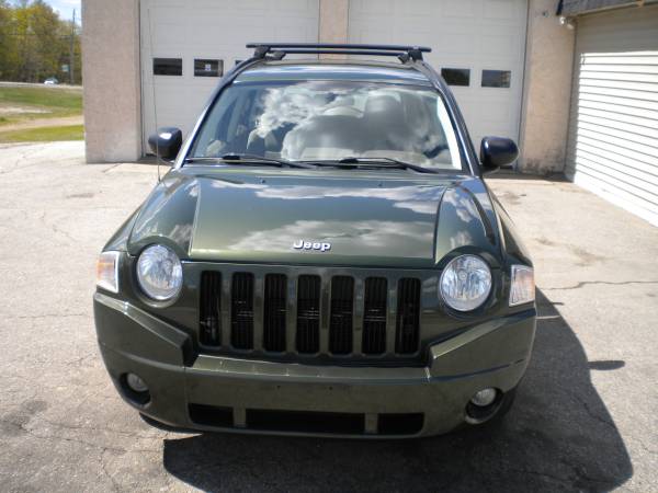 Jeep Compass Low Miles Extra Clean New Brakes 1 Year Warranty for sale in Hampstead, MA – photo 2
