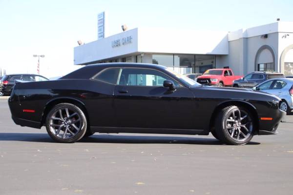 2019 Dodge Challenger SXT coupe Pitch Black Clearcoat - cars & for sale in Antioch, CA – photo 5
