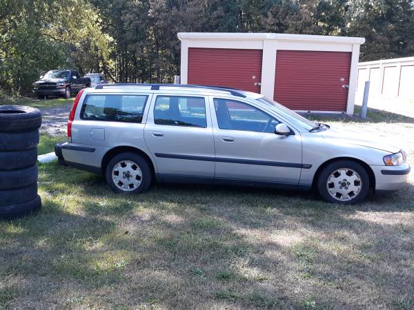 02 Volvo v70 non turbo - cars & trucks - by owner - vehicle... for sale in Bible School Park, NY – photo 3