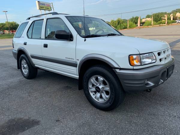 Isuzu rodeo for sale in Roswell, GA