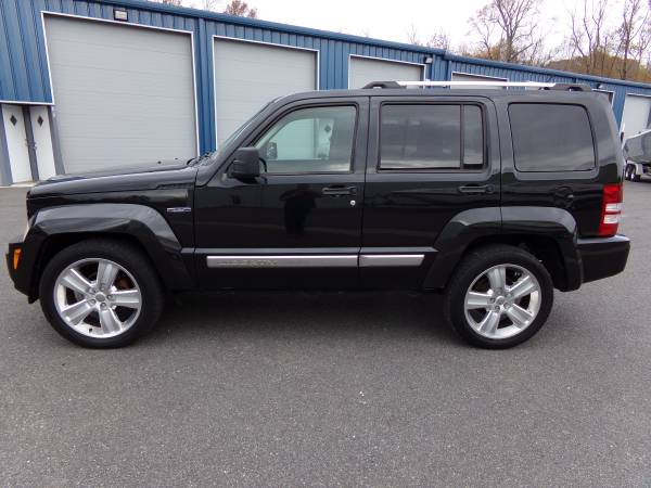 2012 Jeep Liberty 4X4 Limited Jet - cars & trucks - by dealer -... for sale in Hayes, VA – photo 3