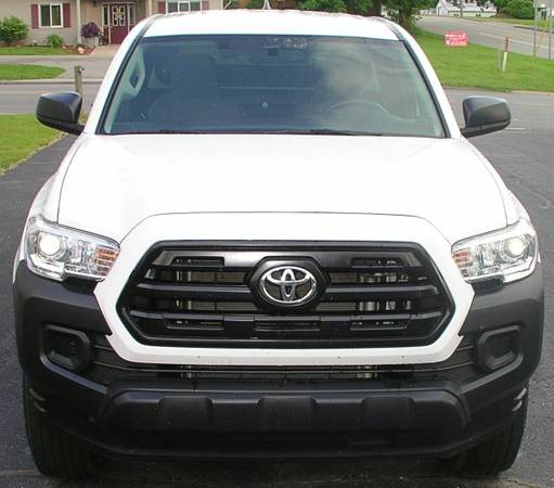 * 2016 Toyota Tacoma SR access cab 2wd 1-owner! SALE! for sale in Bailey, MI – photo 2