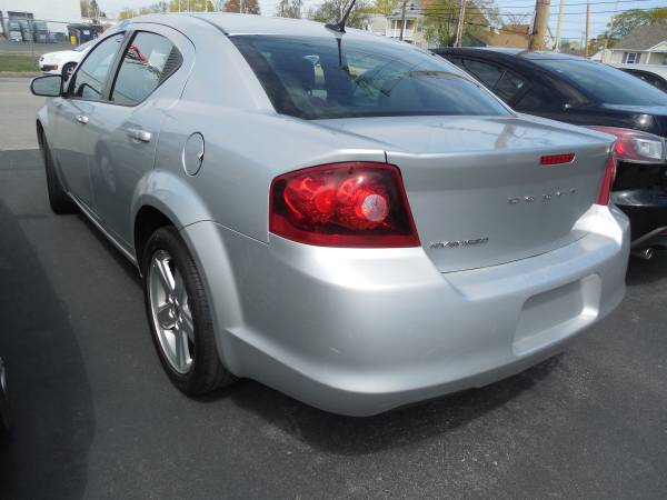2011 Dodge Avenger 4cyl Auto Great 1st car! - - by for sale in Pawtucket, RI – photo 3