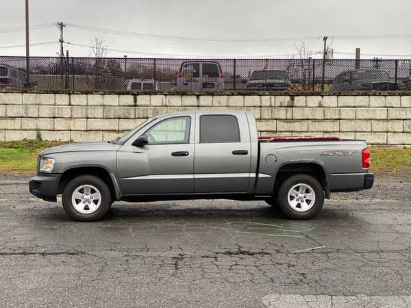 2008 Dodge Dakota Crew Cab - Financing Available! - cars & trucks -... for sale in Mamaroneck, NY – photo 8