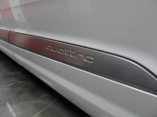 2018 Audi Q7 Prestige - - by dealer - vehicle for sale in Waterloo, WI – photo 17