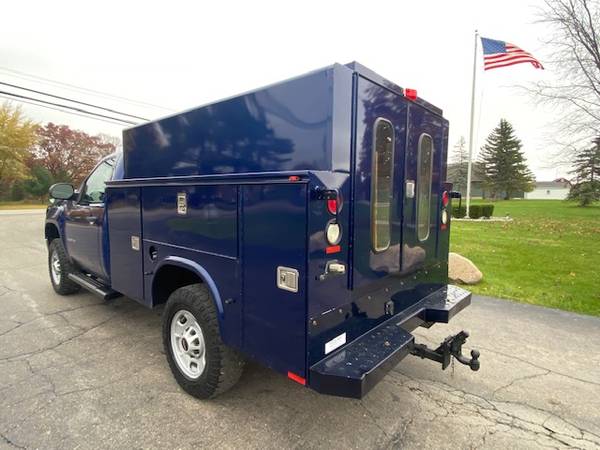 2013 GMC Sierra 2500 HD Utility Truck ***8' UTILITY BED***1 OWNER***... for sale in Swartz Creek,MI, OH – photo 3