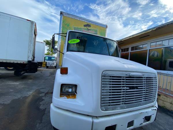 1997 FREIGHTLINER 26FT BOX TRUCK STOCK 1695 - - by for sale in Miami, FL – photo 2