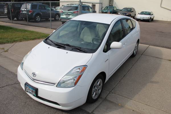 *** 2008 TOYOTA PRIUS ** FINANCING ** - cars & trucks - by dealer -... for sale in Saint Paul, MN – photo 8