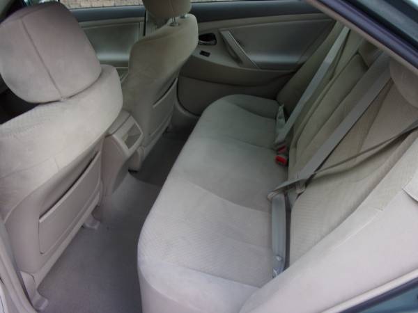 2009 Toyota Camry LE (runs perfect) - - by dealer for sale in Cincinnati, OH – photo 9