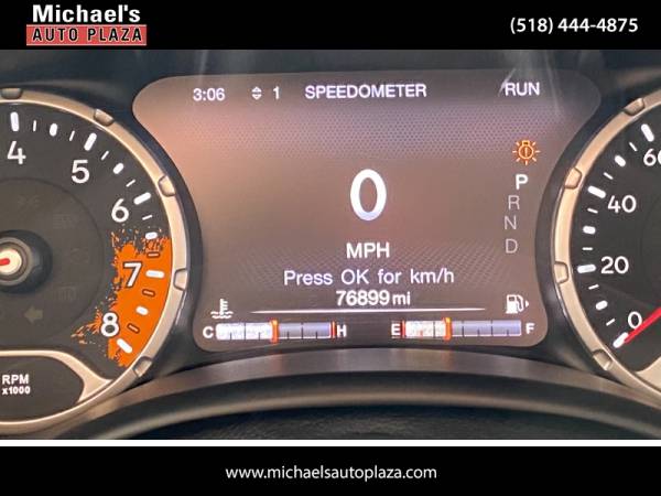 2016 Jeep Renegade Trailhawk 4x4 - cars & trucks - by dealer -... for sale in east greenbush, NY – photo 21