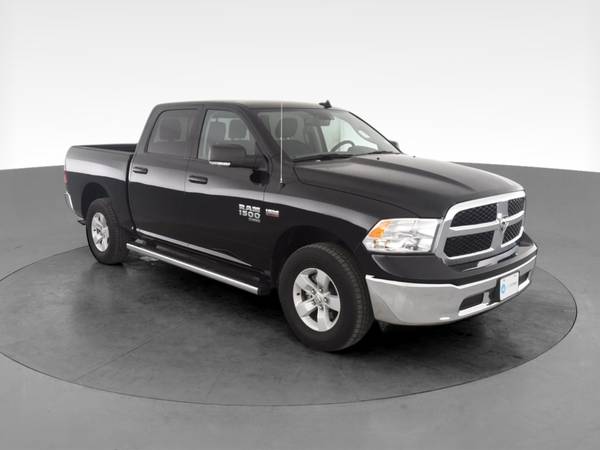 2020 Ram 1500 Classic Crew Cab SLT Pickup 4D 5 1/2 ft pickup Black -... for sale in Rockford, IL – photo 15