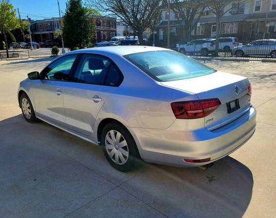 2016 VOLKSWAGEN JETTA 1 4T 5-SPEED MANUAL TRANSMISSION - cars & for sale in Brooklyn, NY – photo 8
