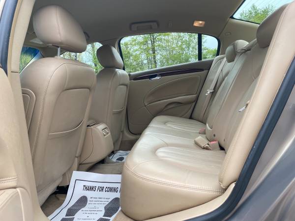 Buick Lucerne 2006 CXL ONE OWNER RUNS PERFECT - - by for sale in New Britain, CT – photo 6