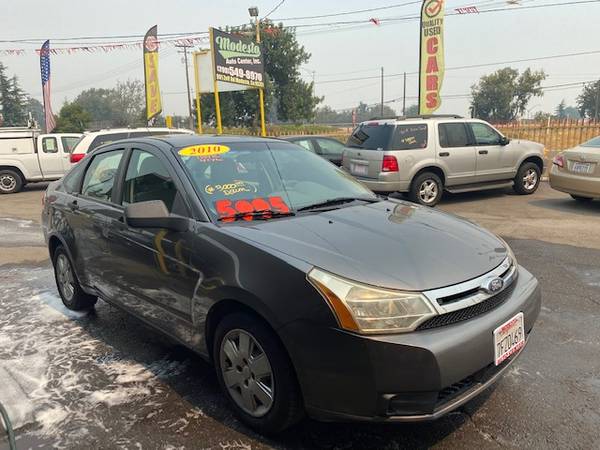2010 FORD FOCUS, 4DR (GRAY) GAS SAVER!! - cars & trucks - by dealer... for sale in Modesto, CA – photo 3
