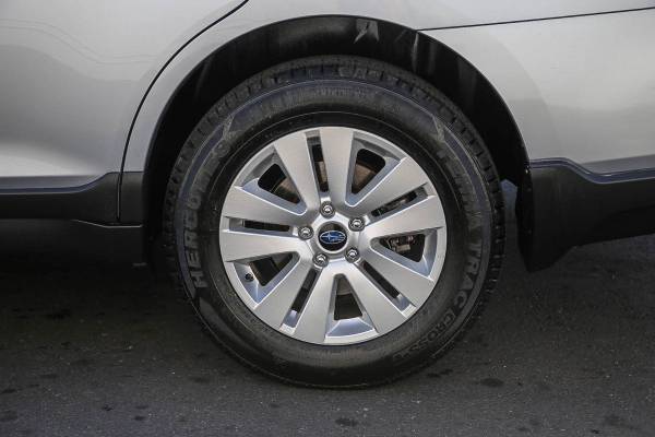 2015 Subaru Outback 2 5i Premium suv Ice Silver Metallic - cars & for sale in Sacramento, NV – photo 10