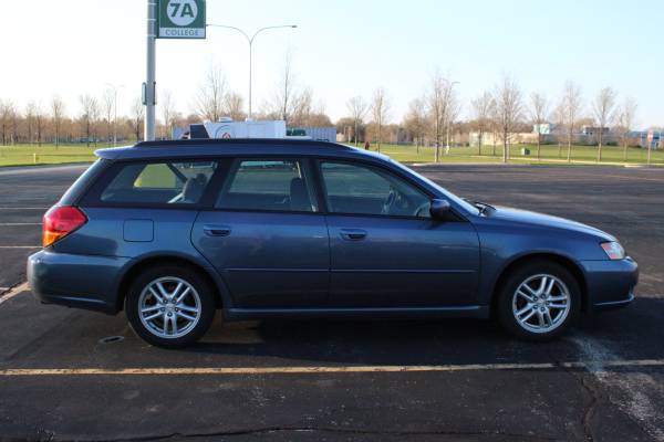 2005 Subaru Legacy wagon 2.5 for sale - cars & trucks - by owner -... for sale in Wheaton, IL – photo 10