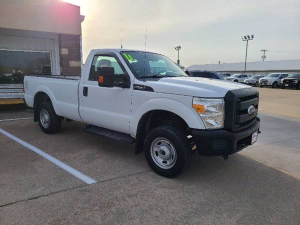 2011 Ford Super Duty F250 SRW XL pickup White - - by for sale in Marengo, IA – photo 5