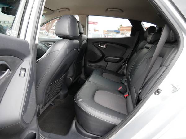 2012 Hyundai Tucson GLS - - by dealer - vehicle for sale in Inver Grove Heights, MN – photo 21