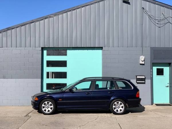 2001 BMW 3 Series IT - - by dealer - vehicle for sale in Sheridan, IN – photo 4