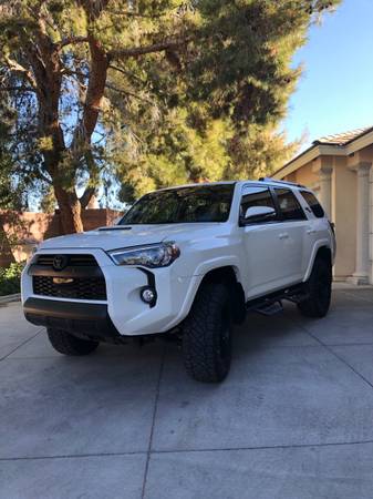 *MINT CONIDITION 2020 TOYOTA 4RUNNER PLUS ADD-ONS** - cars & trucks... for sale in Las Vegas, NV