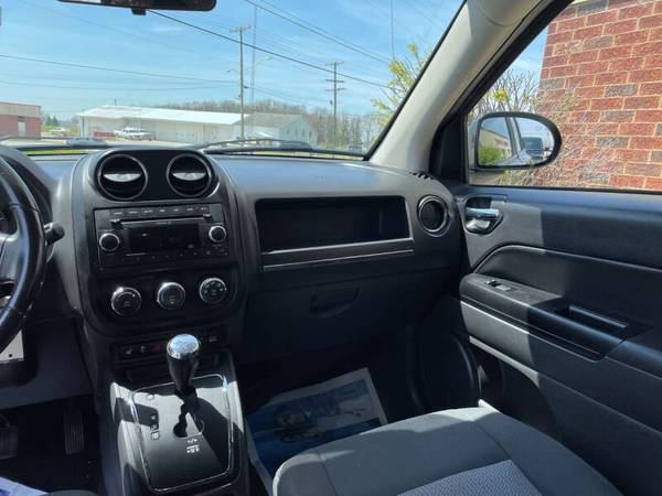 FOR SALE 2010 JEEP COMPASS SPORT 4X4 - - by dealer for sale in Fort Wayne, IN – photo 10