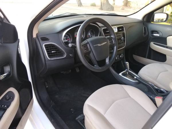 2012 chrysler 200 , cheap on gas 4cyl engine for sale in Mesa, AZ – photo 3