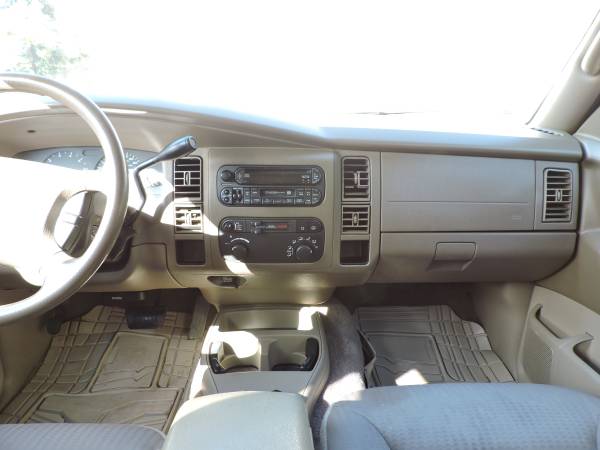 2003 Dodge Durango SXT 4D 2WD for sale in Newport News, VA – photo 4